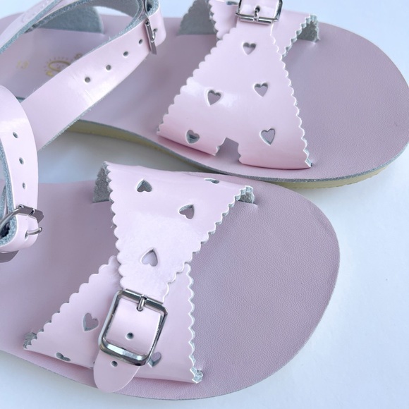 SOLD - NEW Pink Sweetheart Sandals Big Kids 13 - Picture 7 of 10